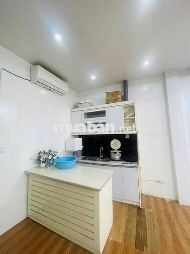 Cho thuê nhà 6 tầng 40m mặt phố kinh doanh Trần Đăng Ninh, Cầu Giấy