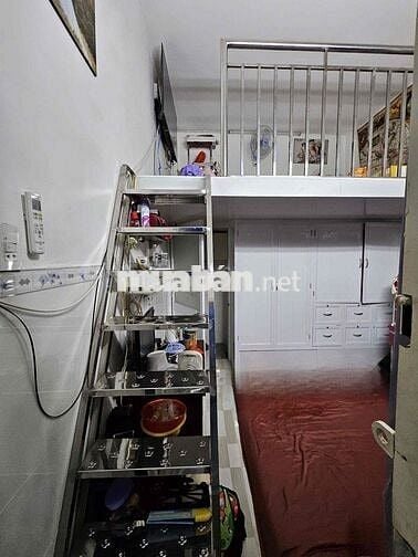Cần cho thuê nhà đường lạc long quân Q11