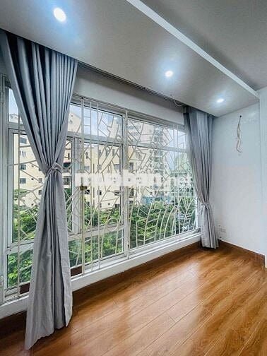 Cho thuê nhà 6 tầng 40m mặt phố kinh doanh Trần Đăng Ninh, Cầu Giấy