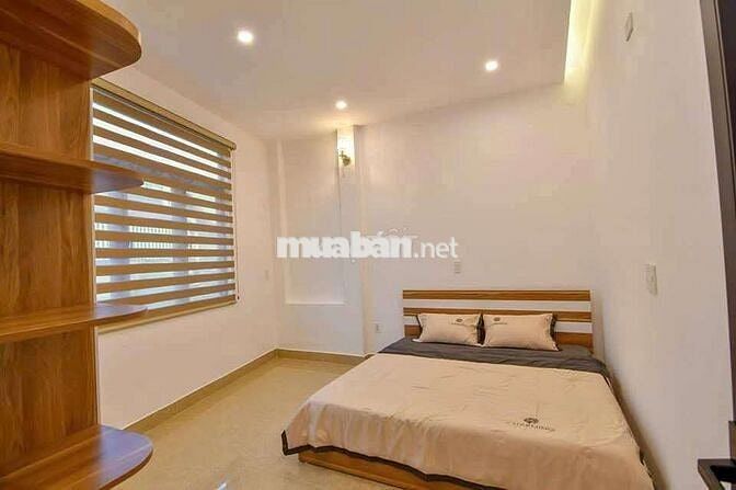 Cho thuê nhà 3 tầng mặt tiền Lê Thị Tính, Thanh Khê