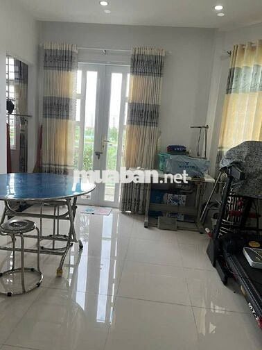 Nhà Phố 4 Tầng Huỳnh Tấn Phát Q7 – Xe Hơi Vào Tận Nhà – SHR  – 7,8 Tỷ