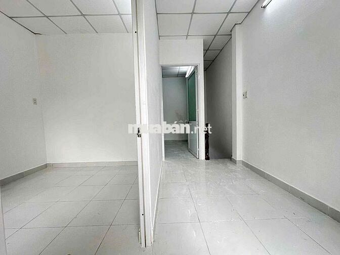 Xe oto ngủ trong nhà 1 trệt 1 lầu Bùi Đình Tuý,P12,Bình Thạnh