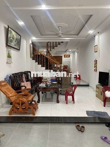 Bán nhà mặt tiền Mai Hắc Đế Quận 8 gần Trường và Chợ kinh doanh tốt
