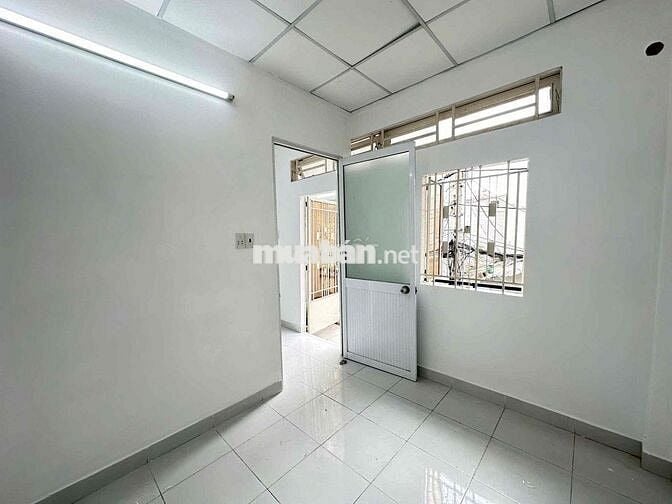 Xe oto ngủ trong nhà 1 trệt 1 lầu Bùi Đình Tuý,P12,Bình Thạnh