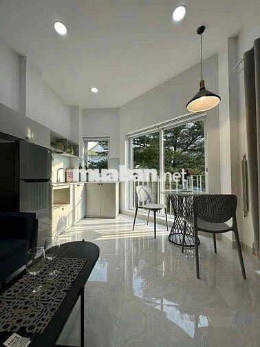 CHUỖI CĂN HỘ STUDIO BAN CÔNG CHILL GẦN ETOWN K300 - CHỢ HOÀNG HOA THAM