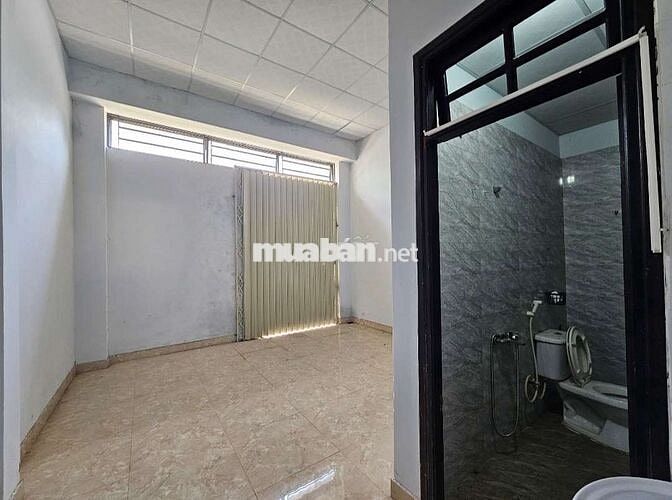 Cho thuê nhà 4 tầng mặt tiền Lý Thái Tông, Thanh Khê.