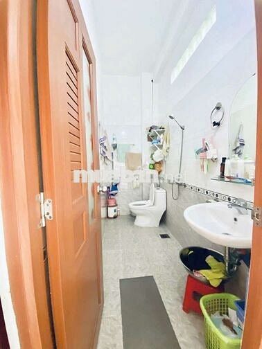 Bán nhà mặt tiền Mai Hắc Đế Quận 8 gần Trường và Chợ kinh doanh tốt