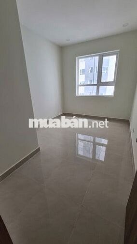 Em cần sang lại HĐ thuê căn 3PN 95m2 / Nhà trống có rèm / Giá 13,5tr