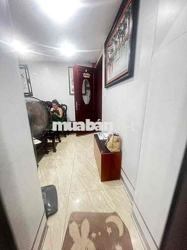 Nhân Hoà 100m2 - 4,9 tỷ- tập thể tầng 2 sổ đỏ Thanh Xuân - Nhà đẹp 3 n