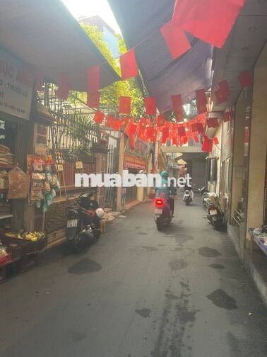 NHƯỢNG GẤP 2 PHÒNG TRỌ ĐIỀU HÒA, MỖI PHÒNG GIẢM 500K Ở 70 VĂN TRÌ