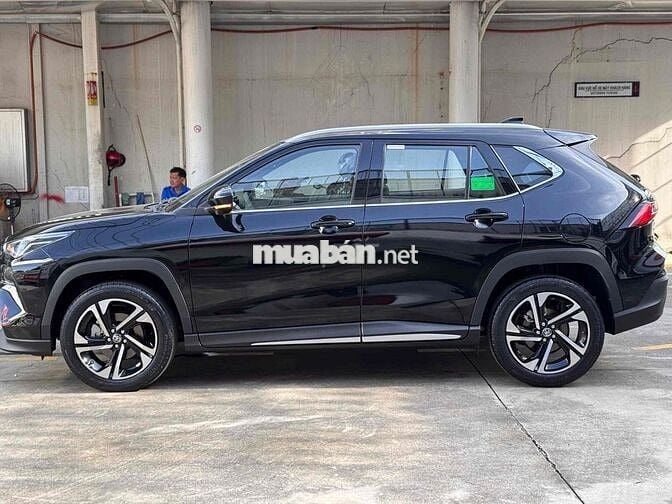 Toyota Yaris Cross 2025 1.5-7 km- Xe mới 99.99%