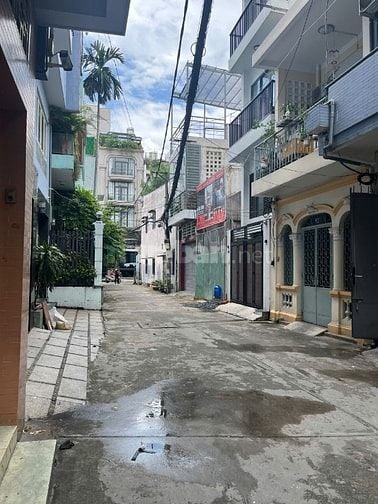 Cần bán gấp Nhà 5 tầng gần Chợ Bà Chiểu