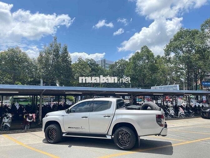 Mitsubishi Triton 2019 4x2 AT Mivec Premium - 1030
