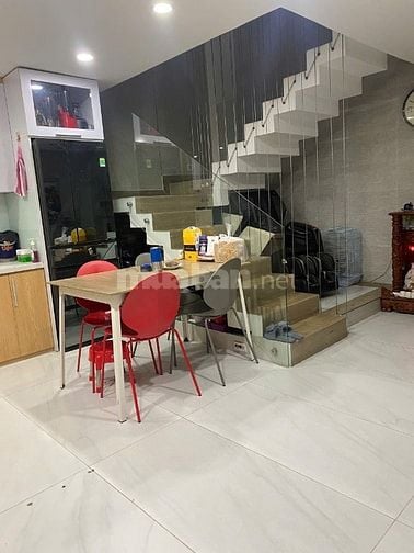 Cần bán gấp Nhà 5 tầng gần Chợ Bà Chiểu