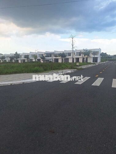 Chủ ngộp bán nhanh lô đất trục chính đường số 28 Hòa Long 133m2/1ty480