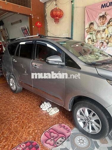 Toyota Innova 2018 2.0E - 10000 km
