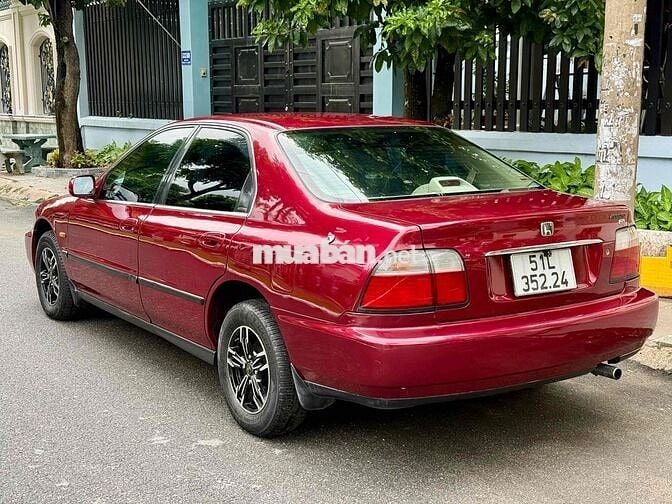 Honda Accord 1996 MT máy 2.0L full nội thất nỉ zin