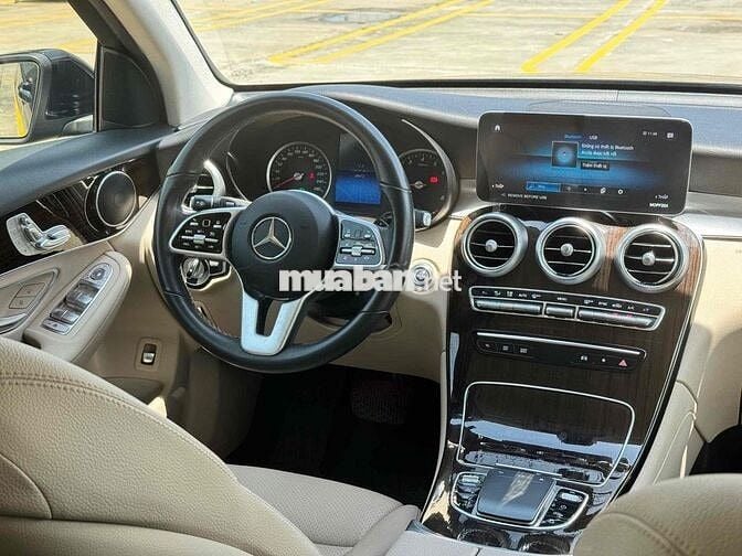 Mercedes Benz GLC200 2022 - 29000 km
