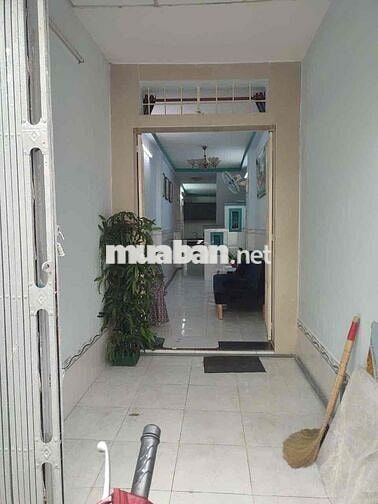 Bán nhanh nhà ngay KDC Tên Lửa, chợ Bà Hom, trệt, lầu. Giá 3.3 tỷ(TL)