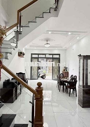 Bán nhà 4 tầng trung tâm Bình Tân, khu đồng bộ, chỉ 5,3T còn TL
