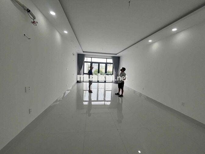 Cho thuê căn hộ ngay vincom 550 Dĩ An