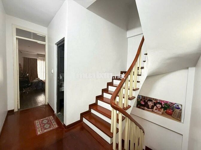 Siêu hiếm phân lô ô tô Kim Đồng 40m, 6 tầng chỉ nhỉnh 13 tỷ