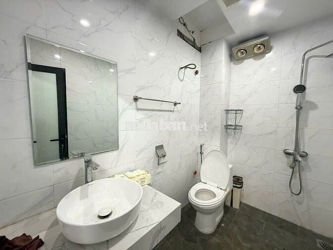 Siêu hiếm phân lô ô tô Kim Đồng 40m, 6 tầng chỉ nhỉnh 13 tỷ