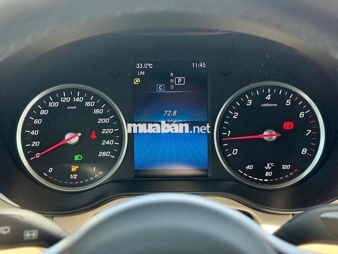 Mercedes Benz GLC200 2022 - 29000 km
