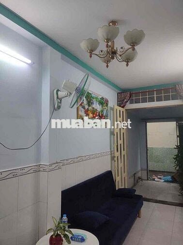 Bán nhanh nhà ngay KDC Tên Lửa, chợ Bà Hom, trệt, lầu. Giá 3.3 tỷ(TL)