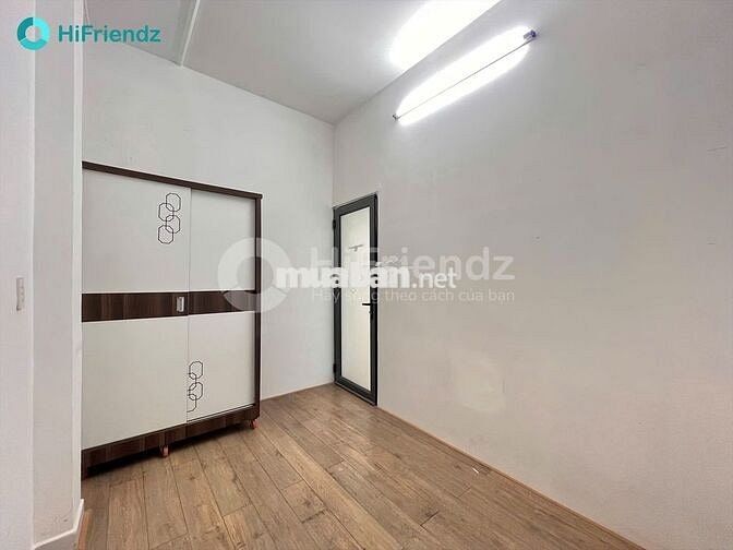 Cho thuê lại phòng ở căn hộ dịch vụ quận 7