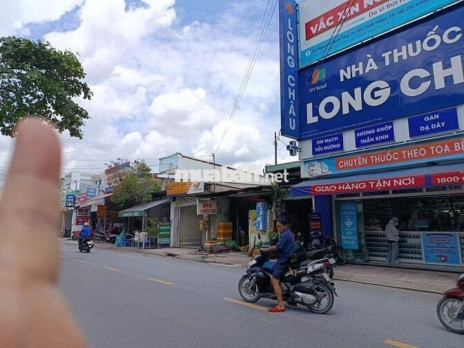 Bán nhà mặt tiền Nguyễn Thị kiểu 400m2, 8x50m, vị trí đẹp giá 28,5 tỷ
