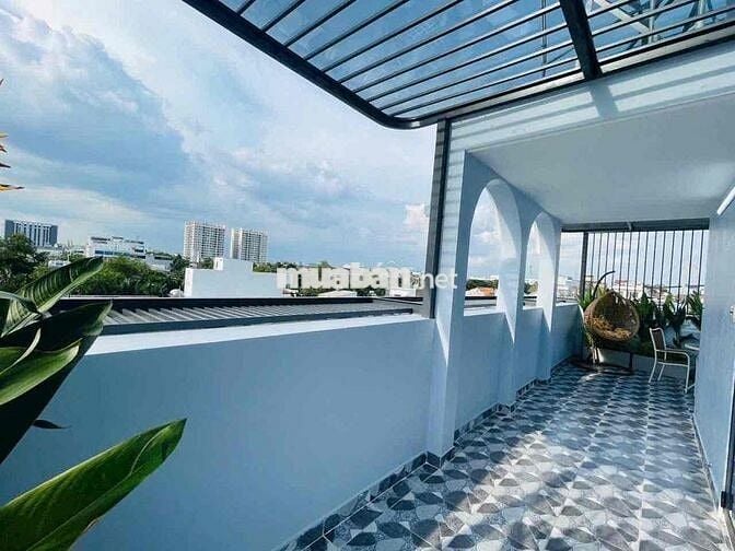 NHÀ MỚI ĐẸP LUNG LINH XÁCH VALI VÀO Ở NGAY - SÁT BÊN KHU DC NAM LONG