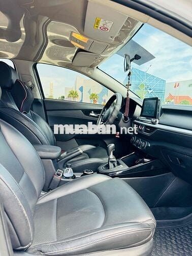 Kia K3 2022 1.6 MT