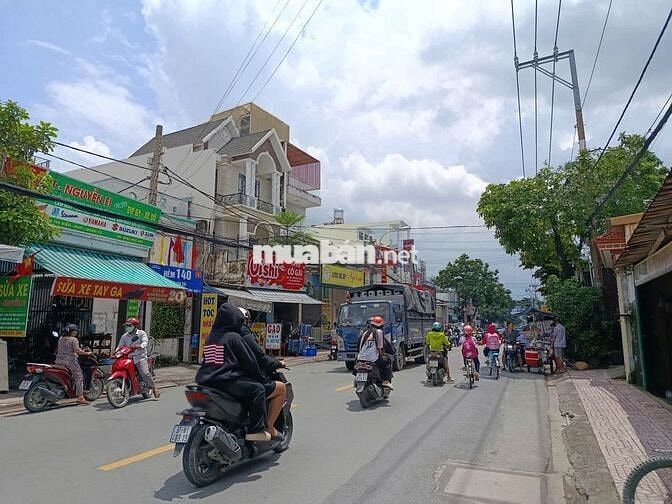 Bán nhà mặt tiền Nguyễn Thị kiểu 400m2, 8x50m, vị trí đẹp giá 28,5 tỷ