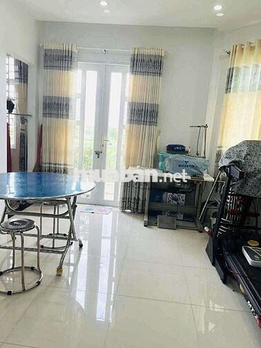 Bán Nhà Quận 7 Đường Ô tô thông Huỳnh Tấn Phát 60m2 4 Tầng 4PN 7.8 tỷ
