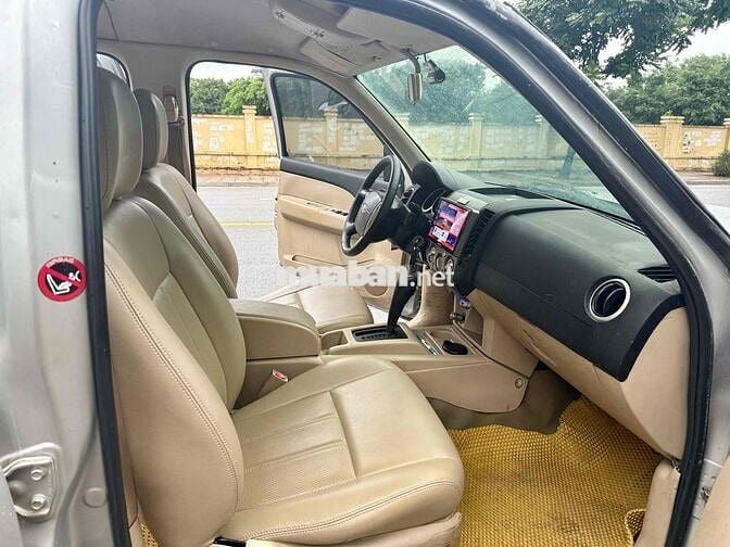 Ford Everest 2008 2.5L 4x2 AT - 186000 km
