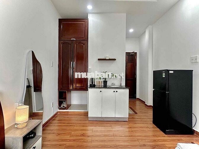 CHDV NGAY TRUNG TÂM Q10-SIÊU ÁNH SÁNG-CỬA SỔ THOÁNG MÁT-RỘNG RÃI