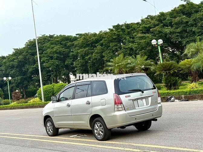 Toyota Innova 2007 G - 136000 km