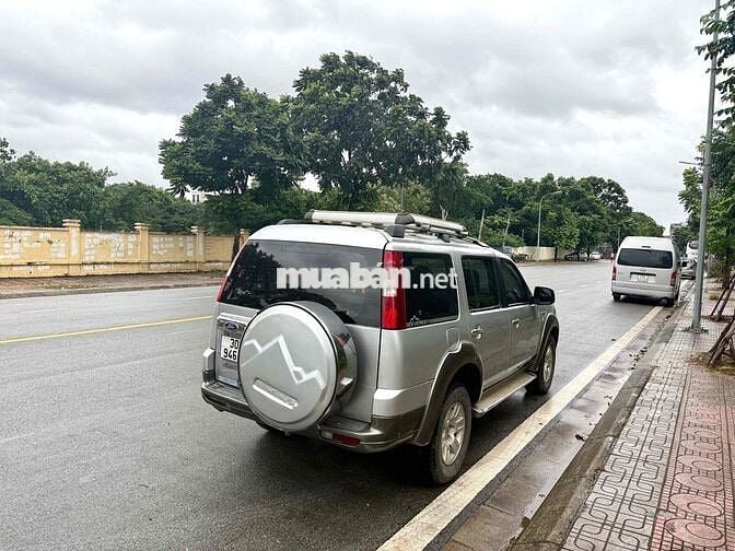 Ford Everest 2008 2.5L 4x2 AT - 186000 km