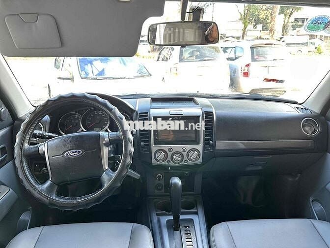 Ford Everest 2014 Limited số tự động