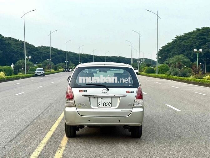 Toyota Innova 2007 G - 136000 km