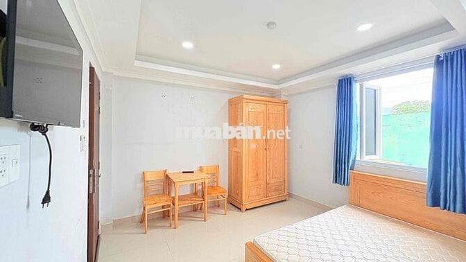CHO THUÊ STUDIO CỬA SỔ LỚN FULL NỘI THẤT GỖ CAO CẤP NGAY BẾN THÀNH Q1