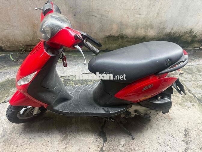 xe piggio Zip Y dang the thao dời 2014