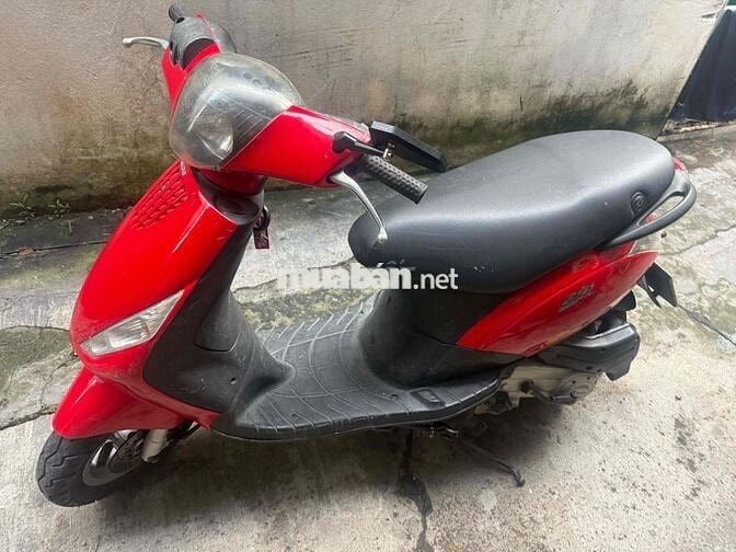 xe piggio Zip Y dang the thao dời 2014