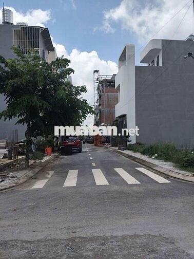 BÁN ĐẤT MẶT TIỀN 8M AN PHÚ ĐÔNG  Q12, VỊ TRÍ ĐẸP, DT 50M²( 4.9 × 11.2)
