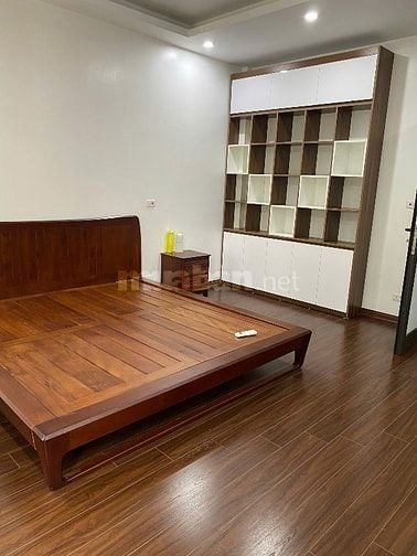 Chính chủ cho thuê nhà 5 Tầng,100m2-Lạc Long Quân,Nghĩa Đô,Cầu Giấy