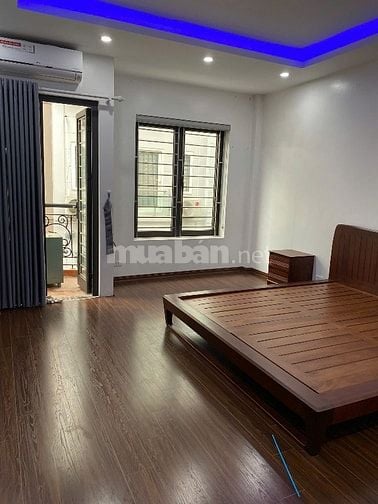 Chính chủ cho thuê nhà 5 Tầng,100m2-Lạc Long Quân,Nghĩa Đô,Cầu Giấy