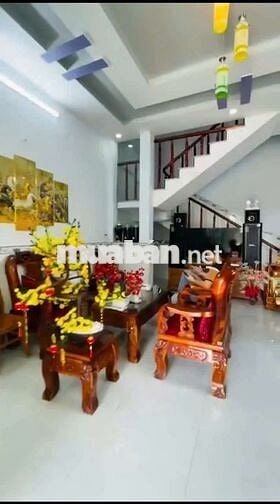 Chú Phong sang tên nhà ở ấp 2 Qui Đức, giá 1ty080, thương lượng