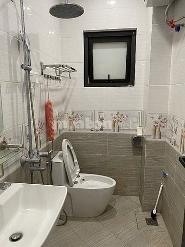 Chính chủ cho thuê nhà 5 Tầng,100m2-Lạc Long Quân,Nghĩa Đô,Cầu Giấy