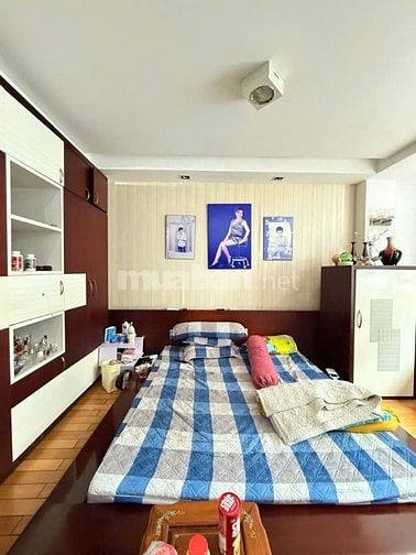 Hẻm xe hơi Nguyễn Tri Phương,Ngang 4m,4Tầng,3PN,Gần mặt tiền,nhộn nhịp